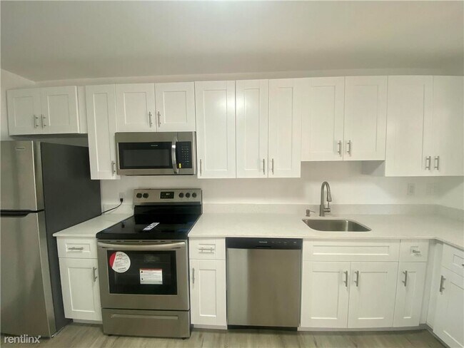 Foto del edificio - 2 br, 1 bath House - 411 SE 10th St Apt 3