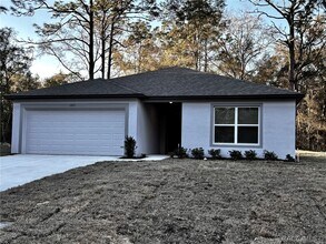 Building Photo - 2845 W Gardenia Dr