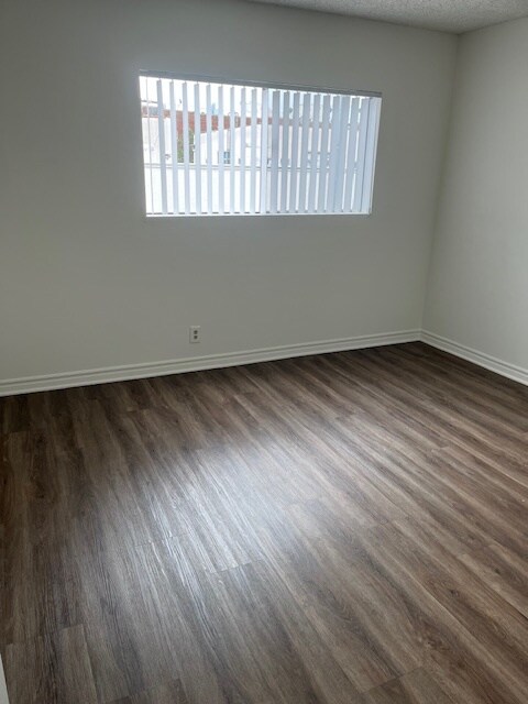 Foto del edificio - 2928 Leeward Ave
