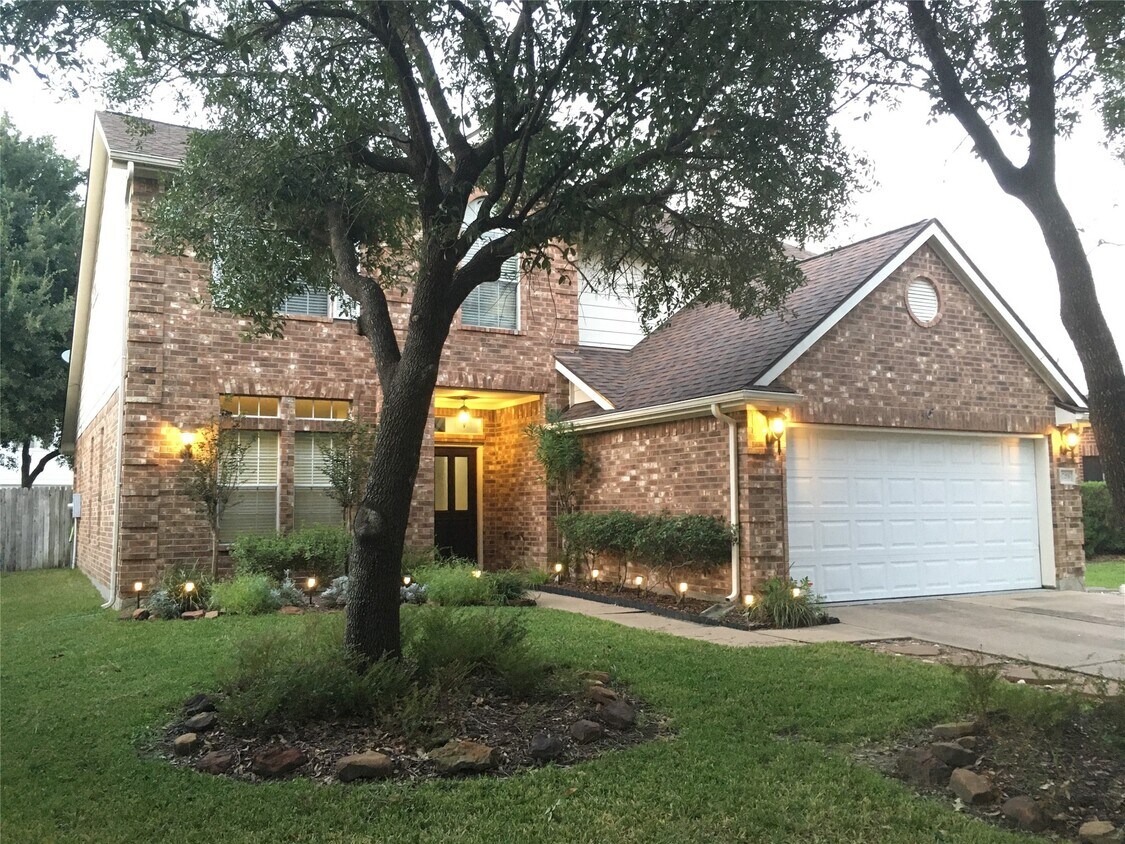 Primary Photo - 17206 Stonebridge Trail