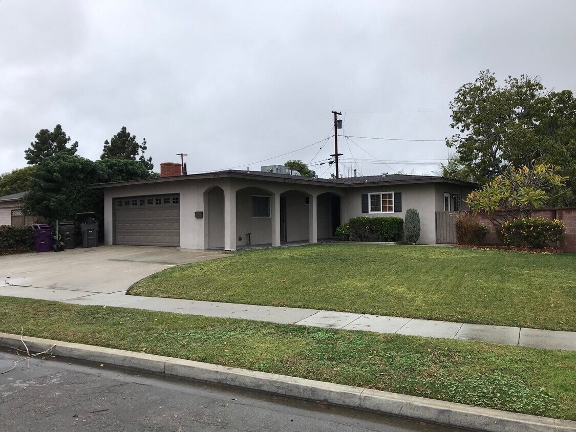 2610 Vuelta Grande Ave, Long Beach, CA 90815 House Rental in Long