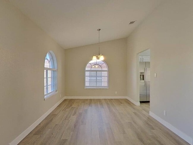 Foto del edificio - 1132 Shady Run Terrace