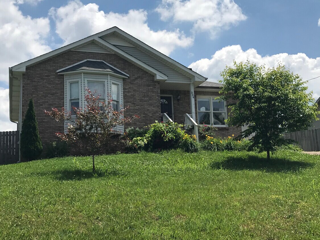 334 Brook Mead Dr, Clarksville, TN 37042 House Rental in Clarksville