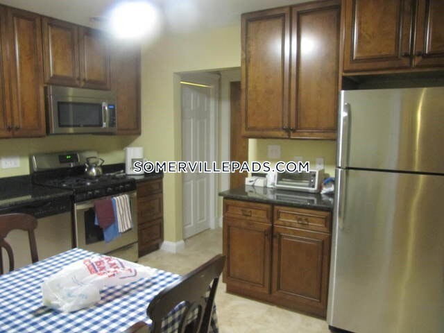 Foto principal - 72 Powder House Blvd