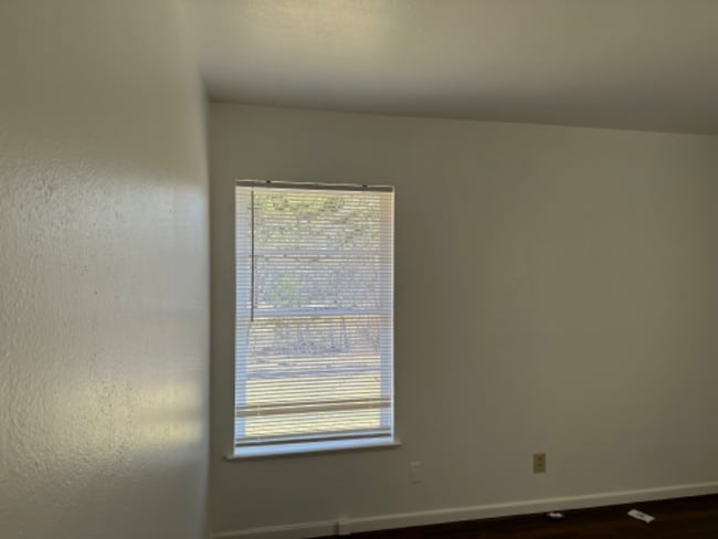 Building Photo - 6739 Ascot Ln