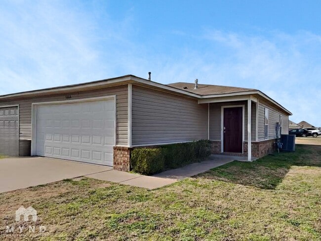 Building Photo - 5808 N 34th St