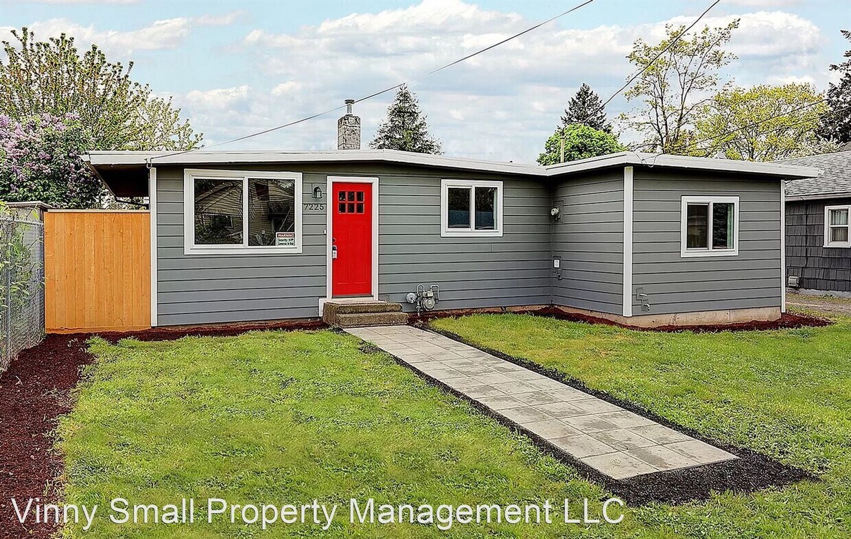 3 br, 1 bath House 7225 SE Tenino St House Rental in Portland, OR