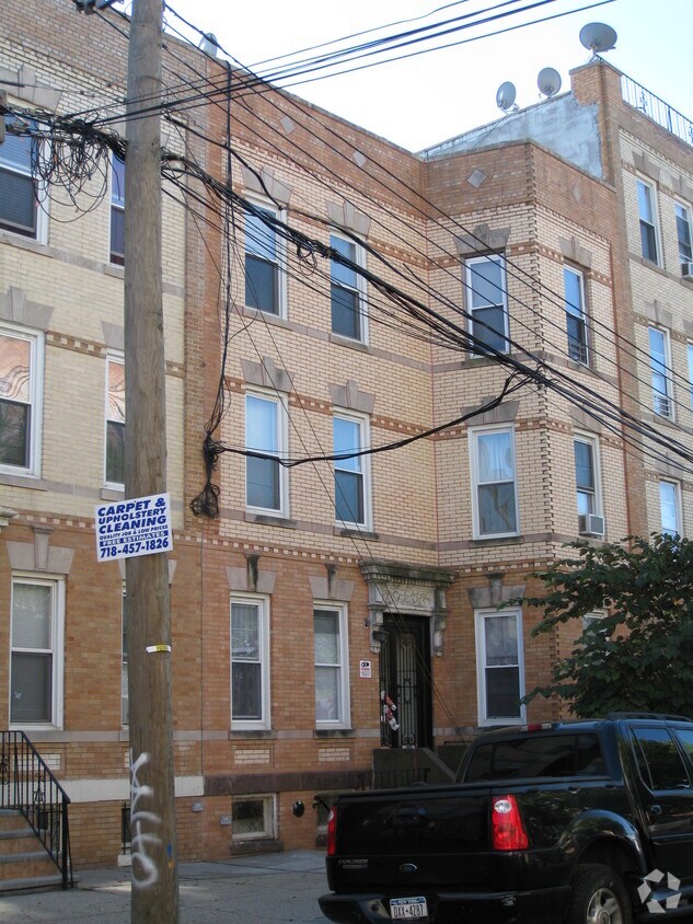 Building Photo - 30-97 44th St