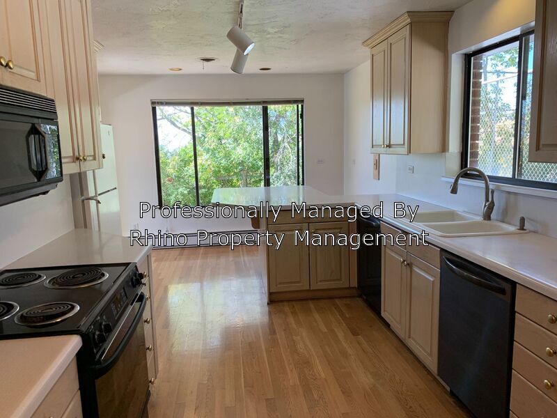 Foto principal - 213 E 9th Ave