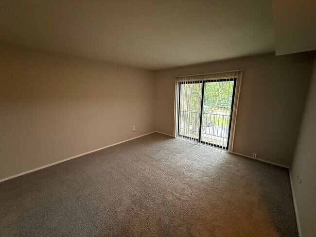 Foto del edificio - 326 Saybrook Ln
