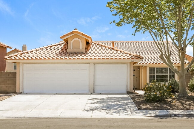 Building Photo - 1621 Running Creek Dr