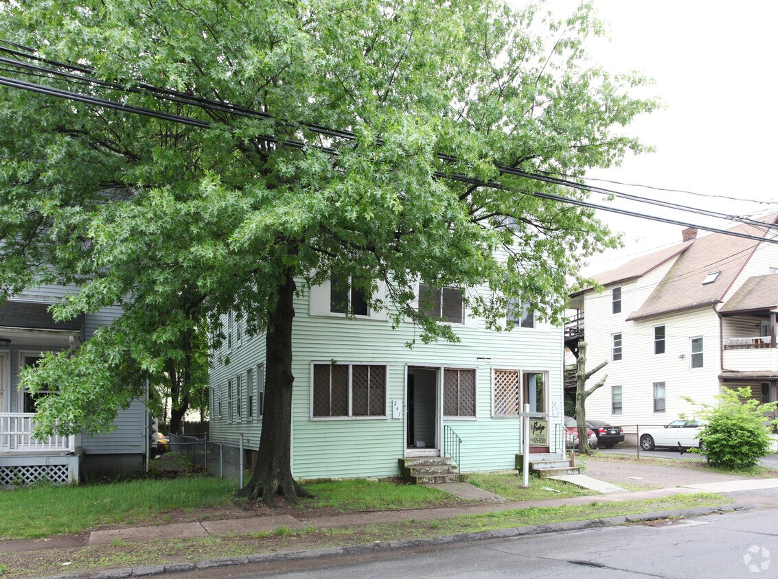 Building Photo - 255 Tolland Ave