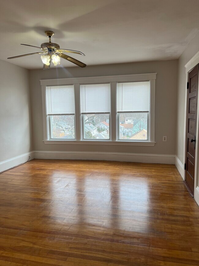 48 Ingleside Ave Unit 3, Worcester, MA 01604 Apartments in Worcester