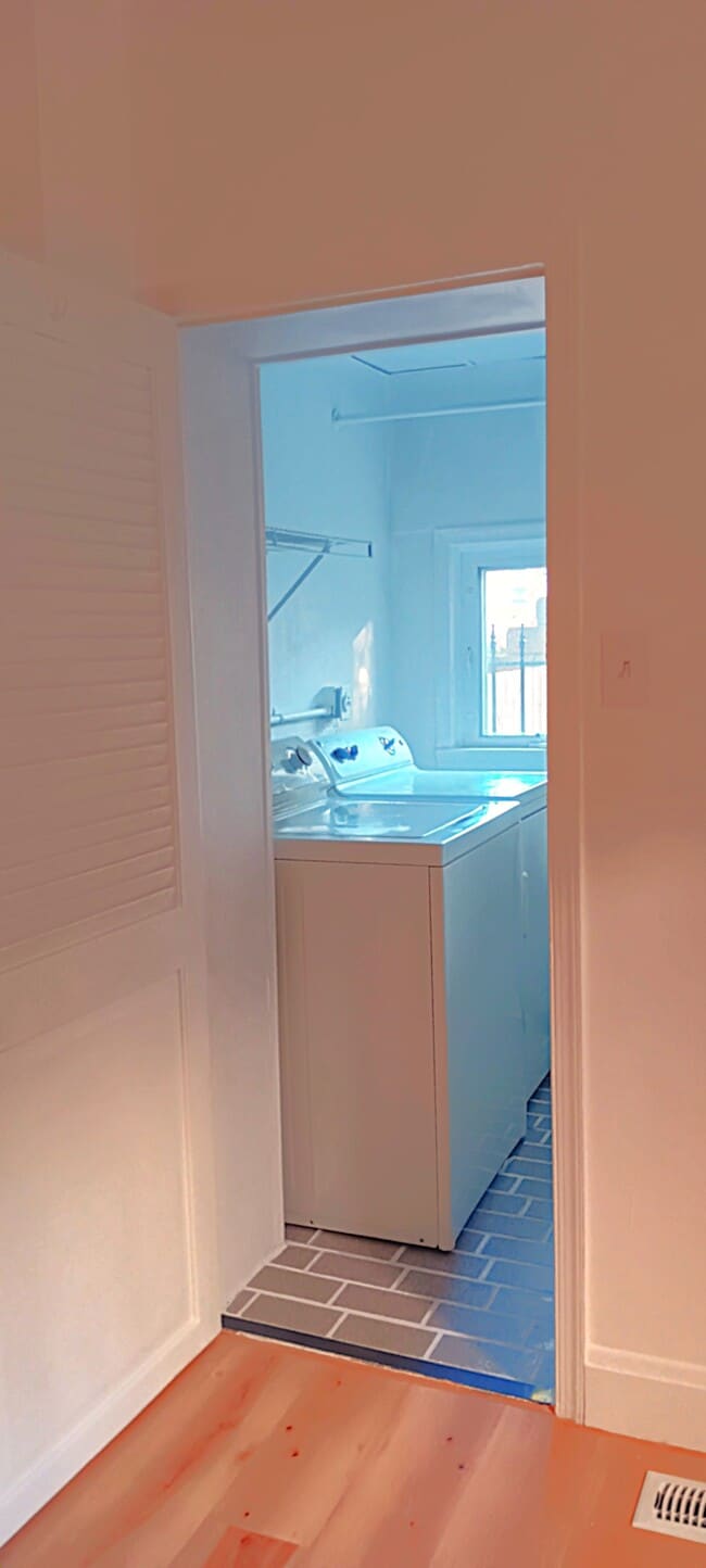 Foto del edificio - 1017 Hollins St