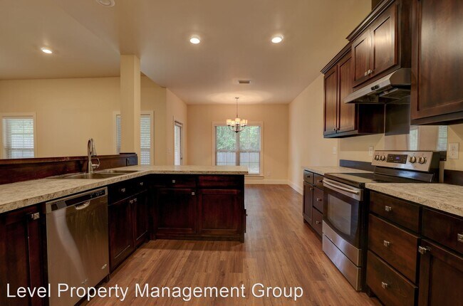 Foto del edificio - 3 br, 2 bath House - 12038 Balsam Court