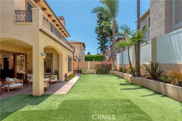 Foto del edificio - 1207 Harkness Ln