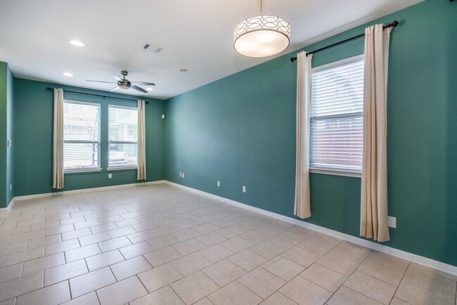 Building Photo - 5501 Mulberry Mist Ct
