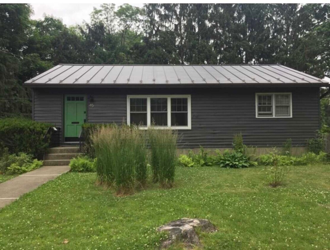45 Lincoln Ave, Beacon, NY 12508 House for Rent in Beacon, NY