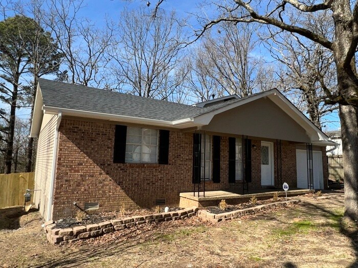 Foto principal - 2715 Jadestone Dr