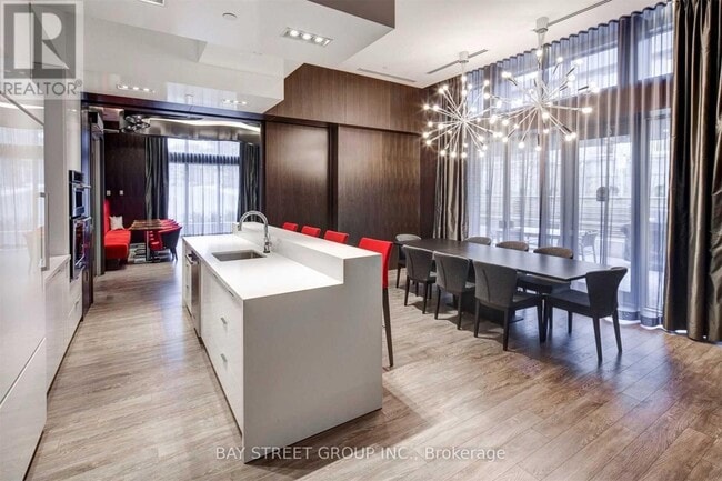 Photo du bâtiment - 88-388 Sheppard Ave E