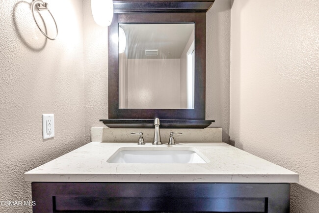 Foto del edificio - 3603 Summershore Ln