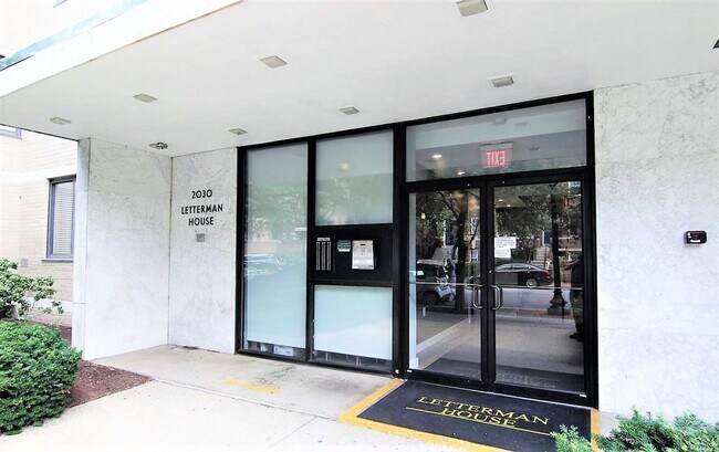 Foto del edificio - Bright and Spacious Condo in Fantastic Fog...