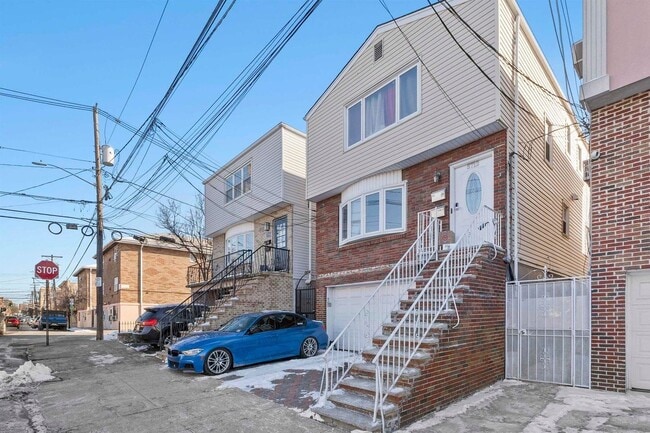 Foto del edificio - 5712 Broadway