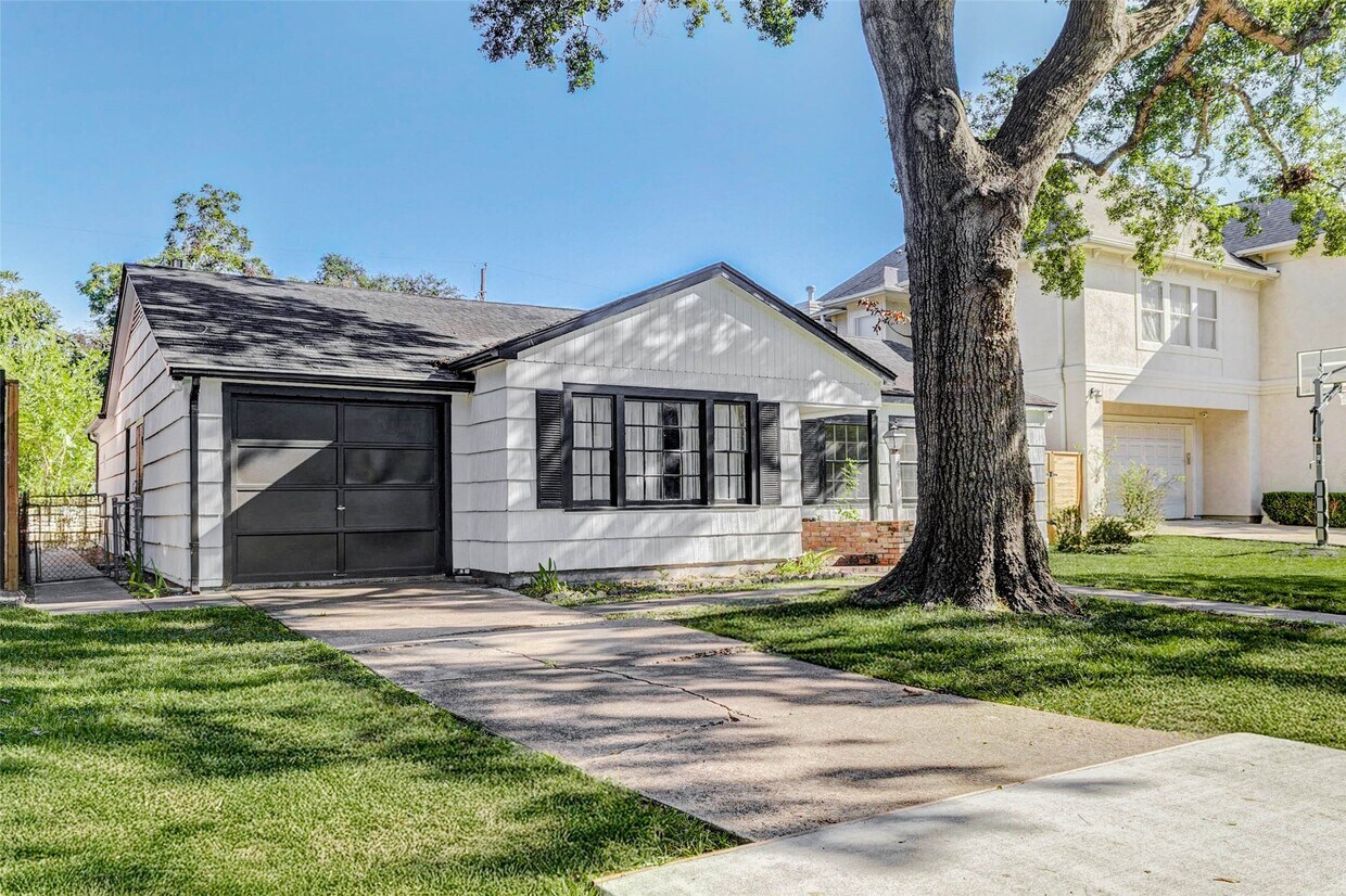 Foto principal - 5414 Grand Lake St
