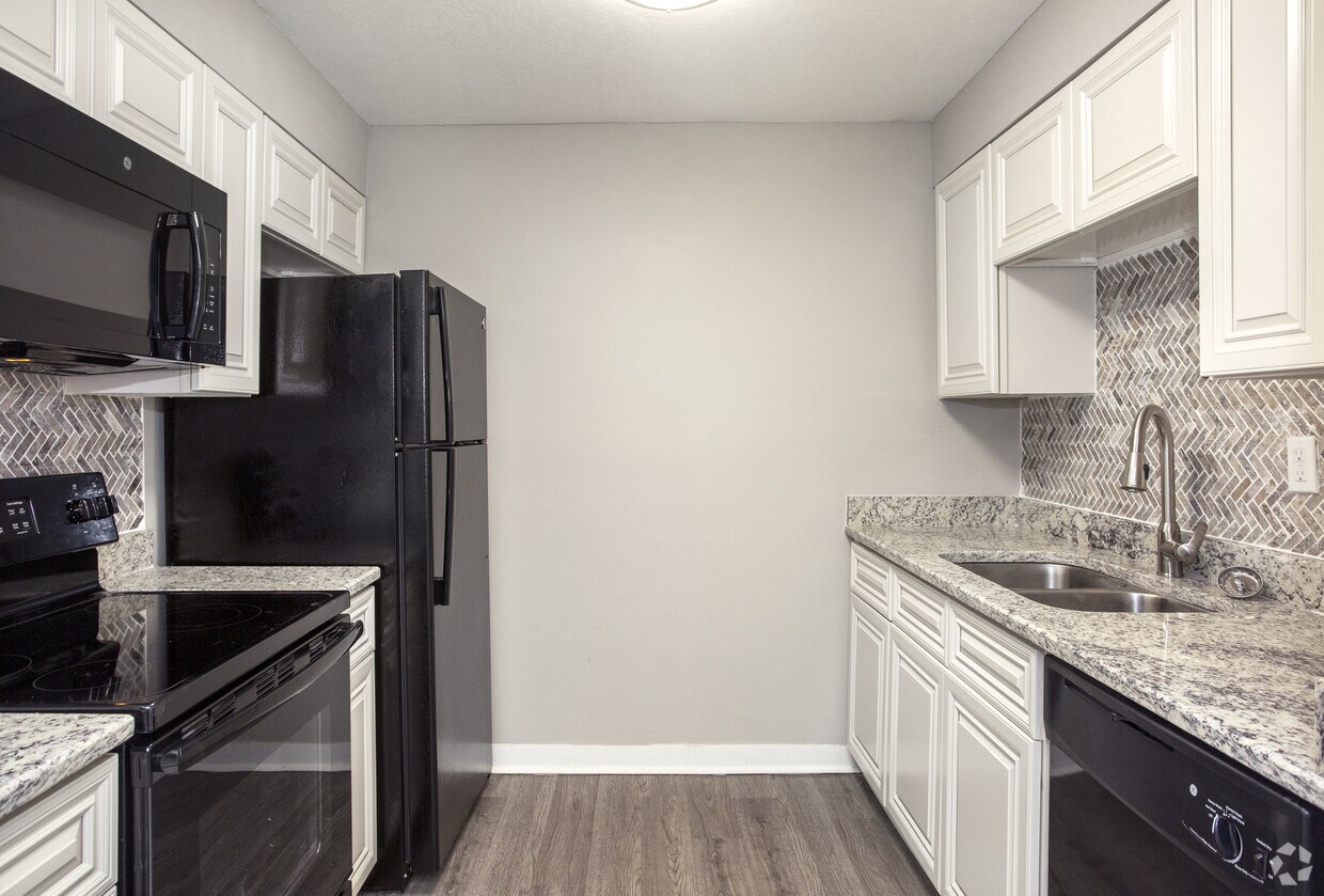 River Rock Luxury Apartments Apartments Tampa Fl Apartments Com