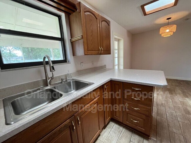 Foto del edificio - 1038 Lundy Ct