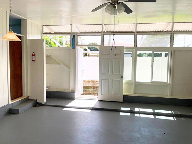 Foto del edificio - 2379 Kilauea Ave