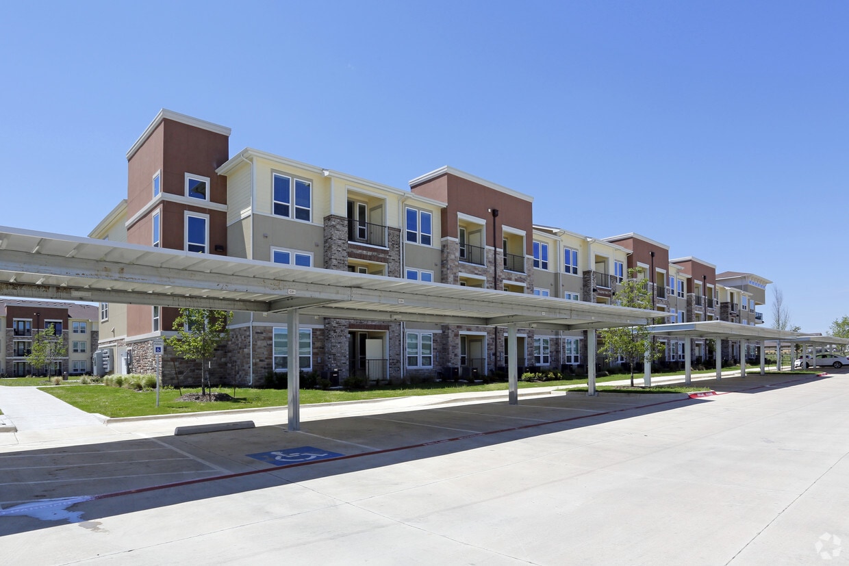 Harmon Seniors Villas Apartments in Fort Worth, TX