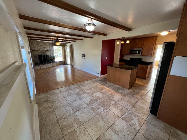 Foto del edificio - 4440 Shoshone St