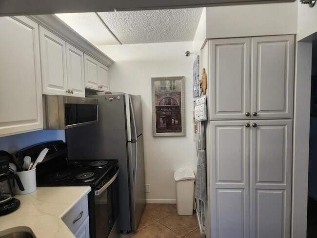 Foto del edificio - 4436 NE Ocean Blvd