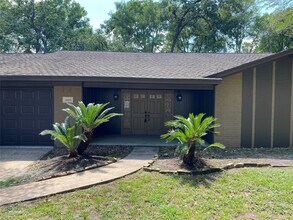 Building Photo - 26411 Maplewood Dr