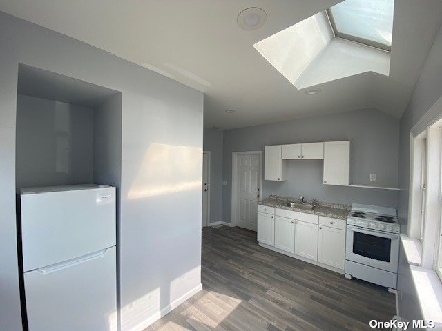 Foto principal - 282 Railroad Ave