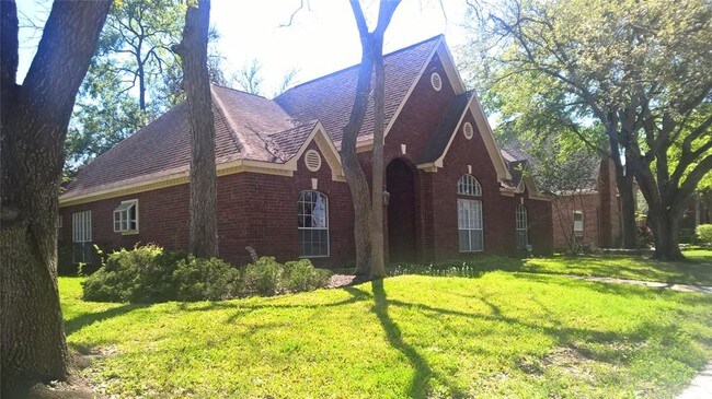 Building Photo - 1103 Plantation Dr