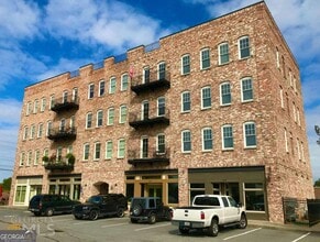 Building Photo - 125 Tribble Gap Rd