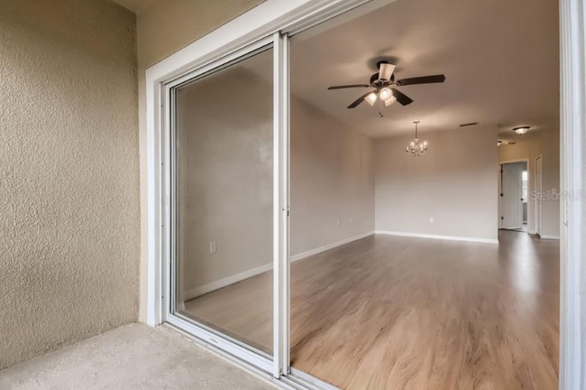 Foto del edificio - 6011 Portsdale Pl
