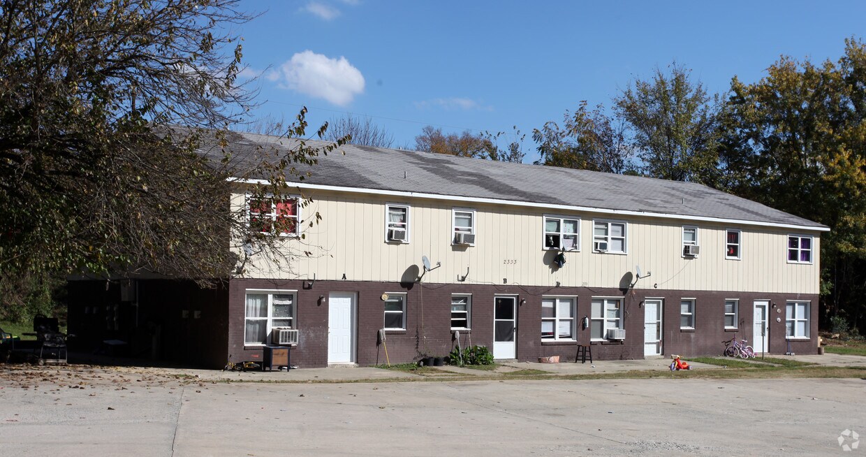 Building Photo - 2333 Floyd St