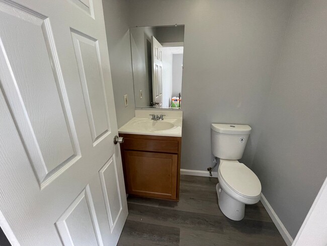 Foto del edificio - Remodeled 3 Bedroom Townhome
