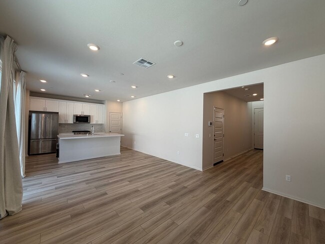 Building Photo - Beautiful 3 Bedroom Condo in West Covina