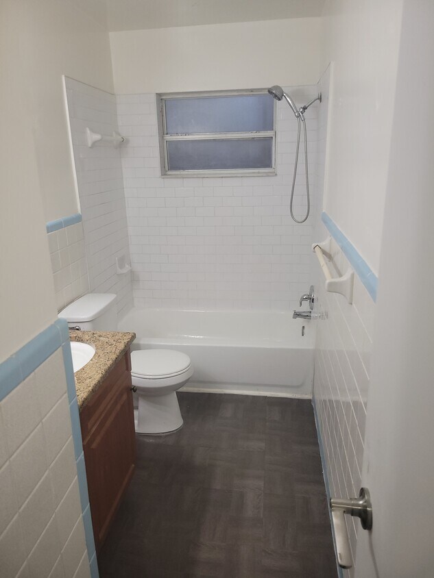 Foto del edificio - 230 37th Ave SE