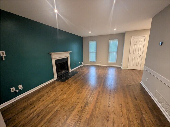 Building Photo - 1611 Creek Pond Cove