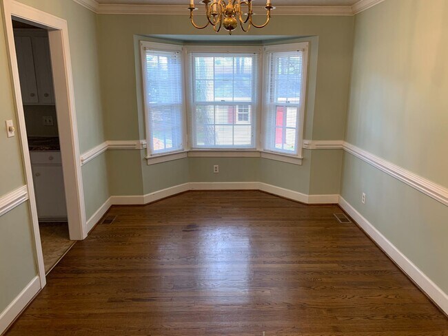 Building Photo - 3 Bedroom House-Nash Co