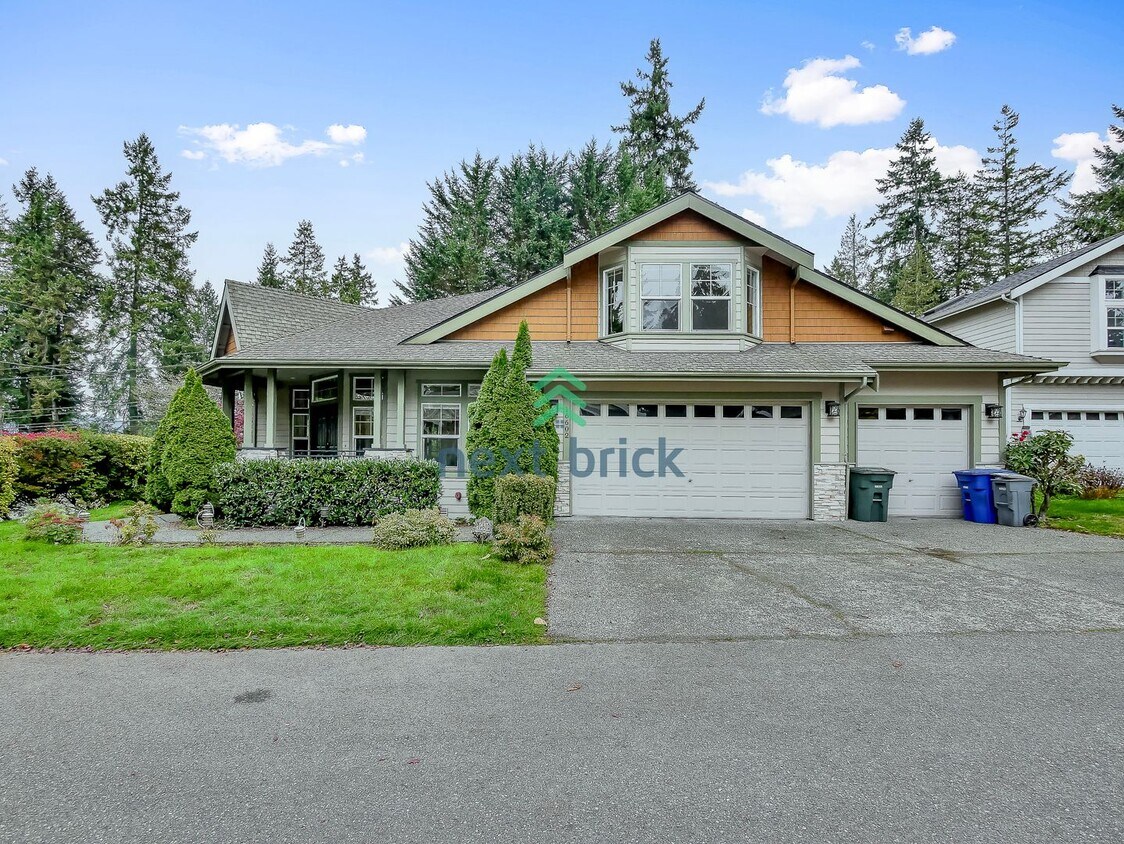Foto principal - 4 Bed 2.5 Bath Single Family for Rent!
