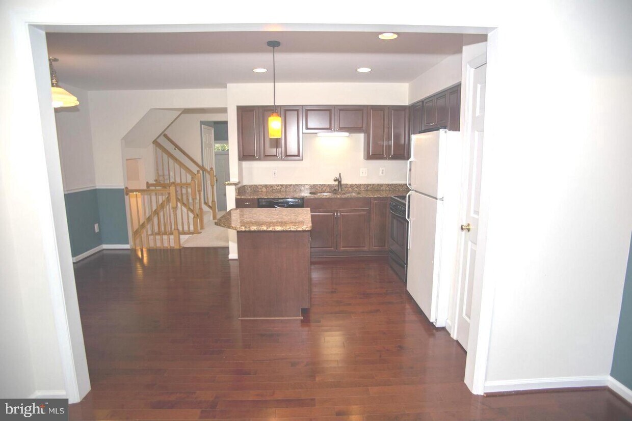 Foto principal - 23013 Potomac Hill Square