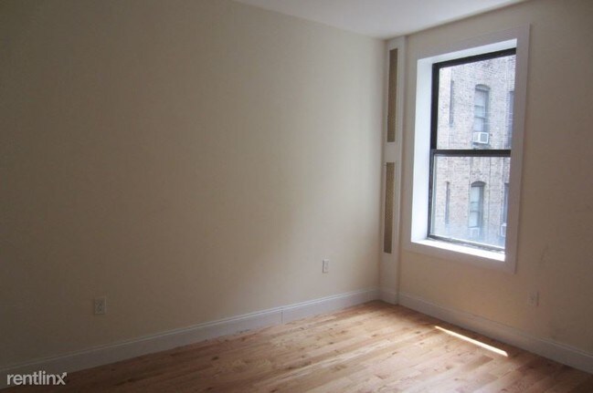 Building Photo - 105 Audubon Ave
