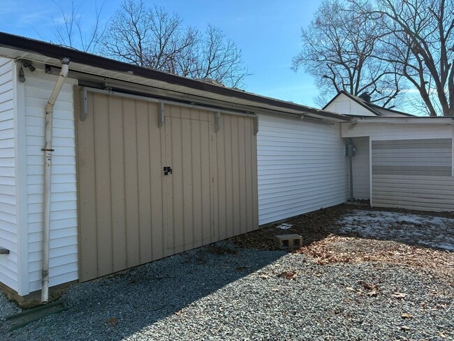 Building Photo - 4729 Boyd Griffin Rd