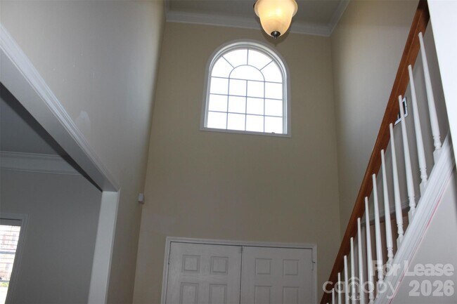 Foto del edificio - 9651 Laurie Ave NW